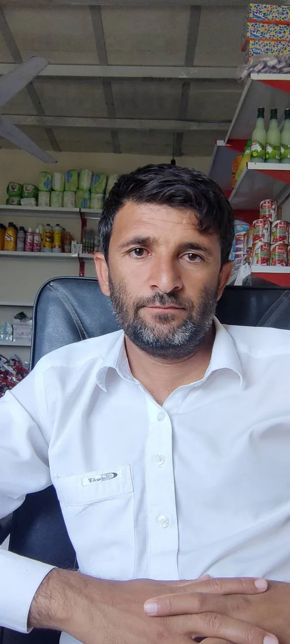 محل کار در باپاری مارکت پیش از تمرکز کامل بر سوغات مکران